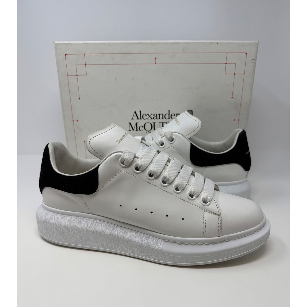 Alexander McQueen Oversized Sneaker Suede White/Black Size 8 US 41 EU